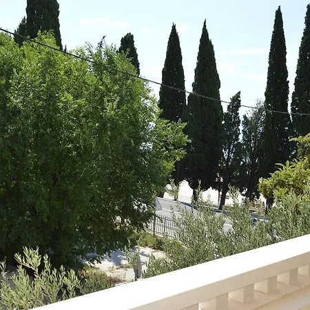 Apartment Pansion & Sidro Omis